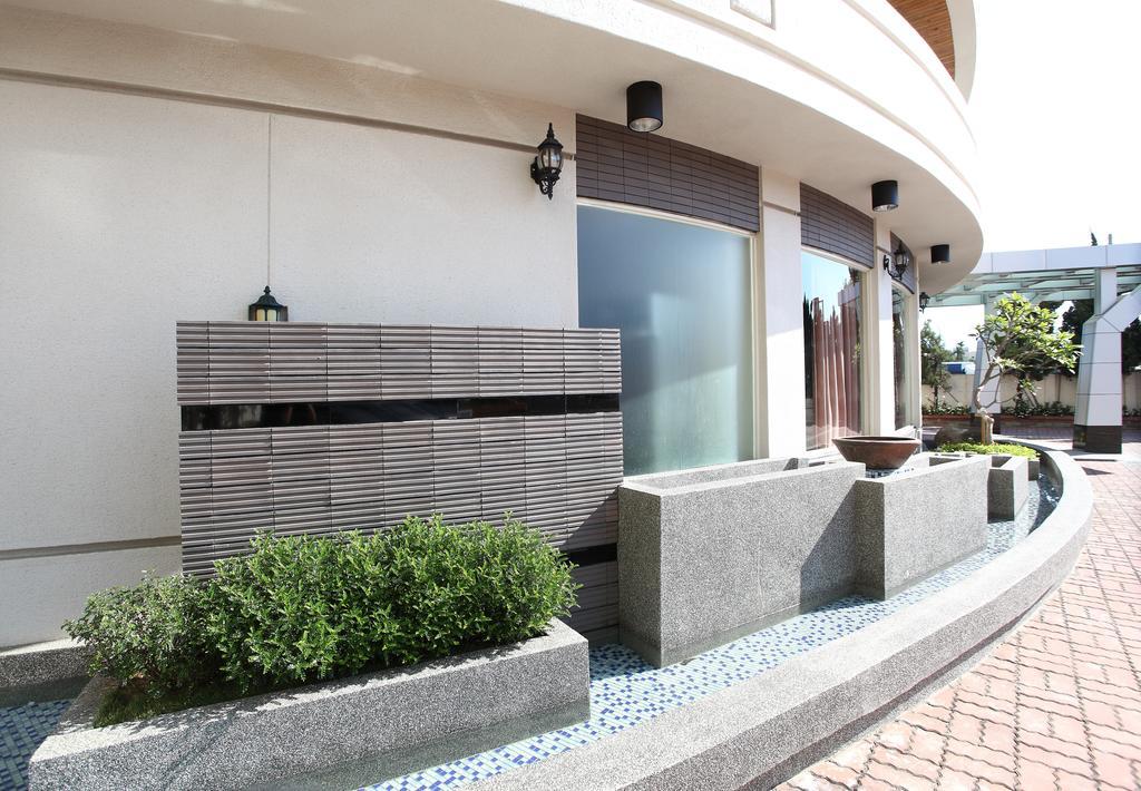 Chia Shih Pao Hotel Taibao Экстерьер фото