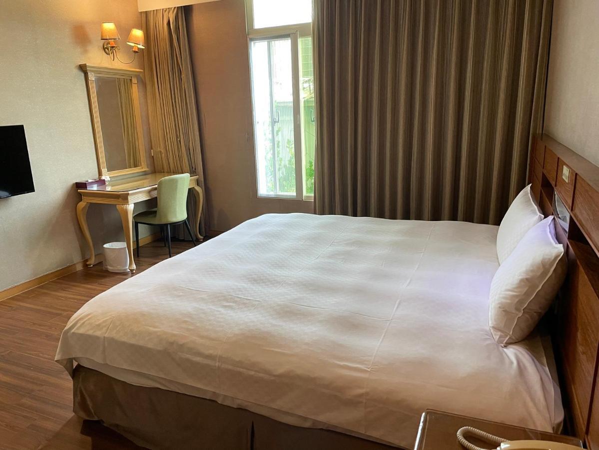 Chia Shih Pao Hotel Taibao Экстерьер фото